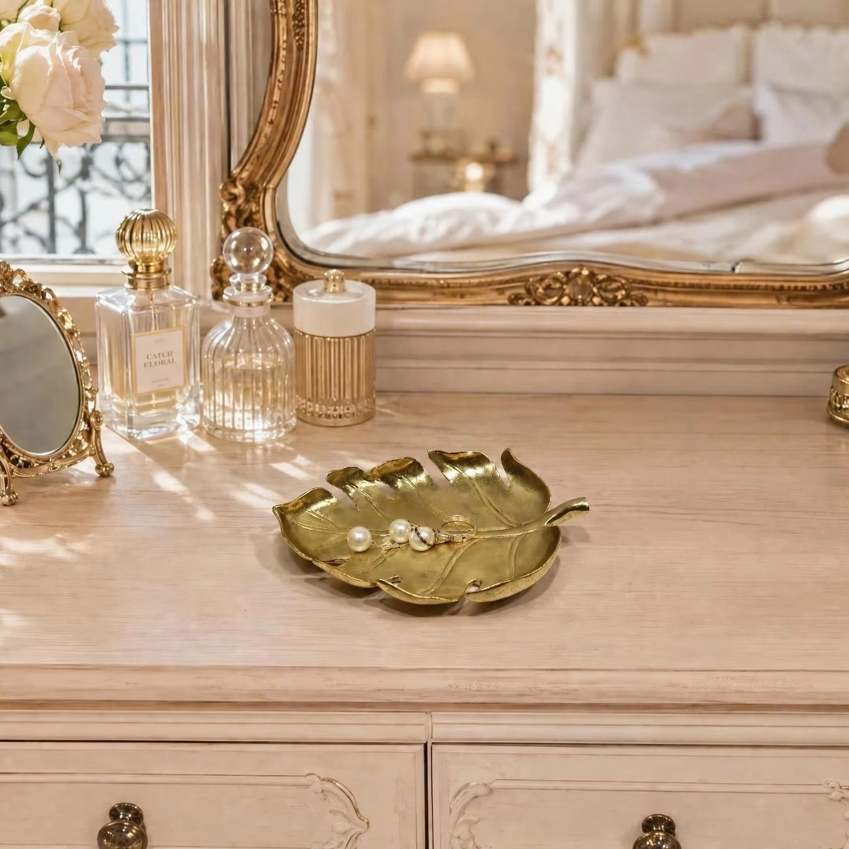 Light Luxury Golden Leaf Stora - Quiet Luxury Lifestyle ulasan dan harga